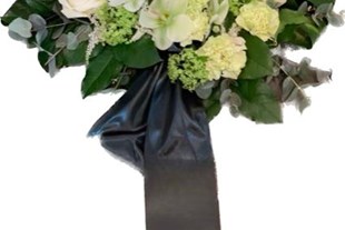 Blomsterkudde till begravning